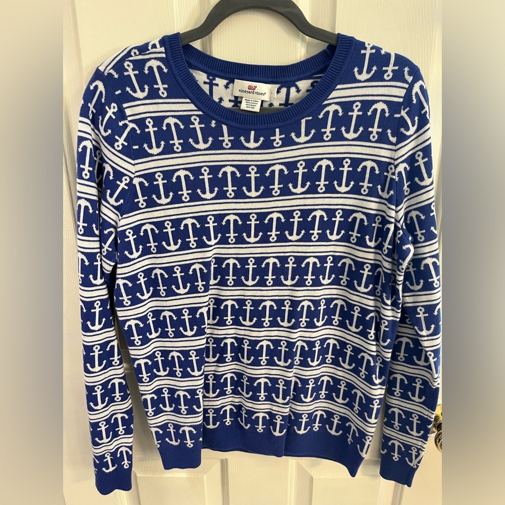 VV anchors sweater